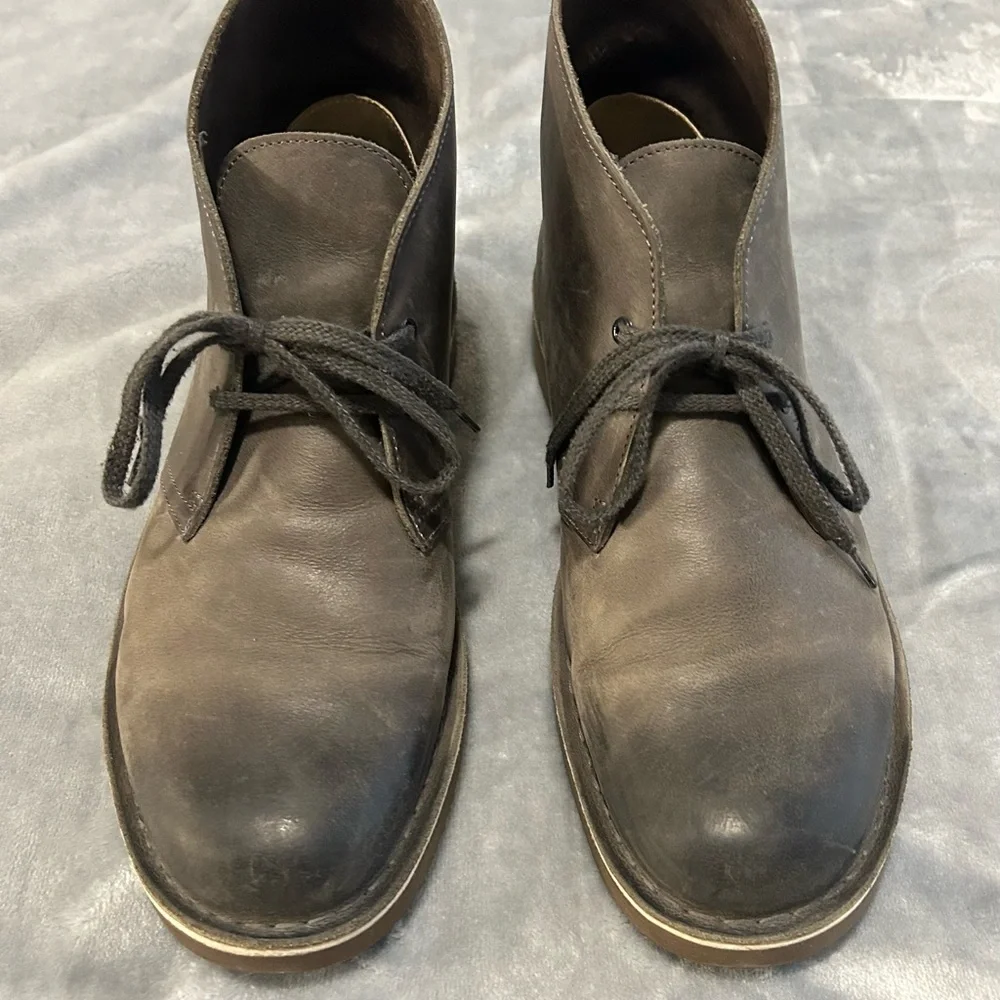 Clarks Gray Chukka Boots - Picture 2 of 7